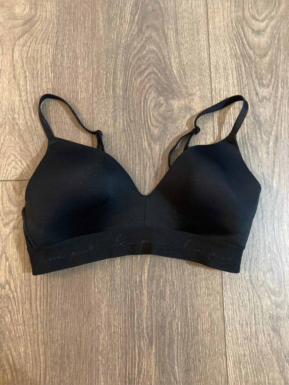 Pink Wear Everywhere Wireless Lightly Lined Black Size 32D